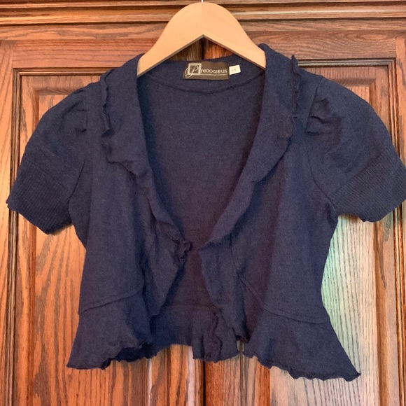 🇨🇦 Brand Wool Shrug made from Preloved sweaters - Picture 1 of 3